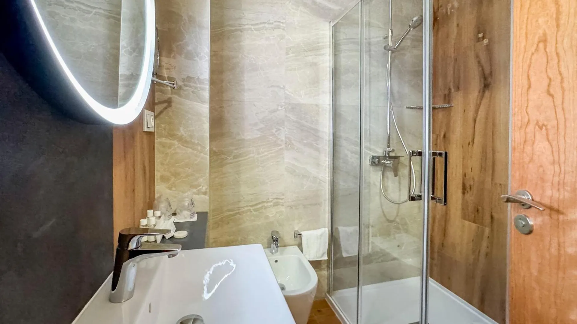 Апартаменты Torreluz Suites Альмерия