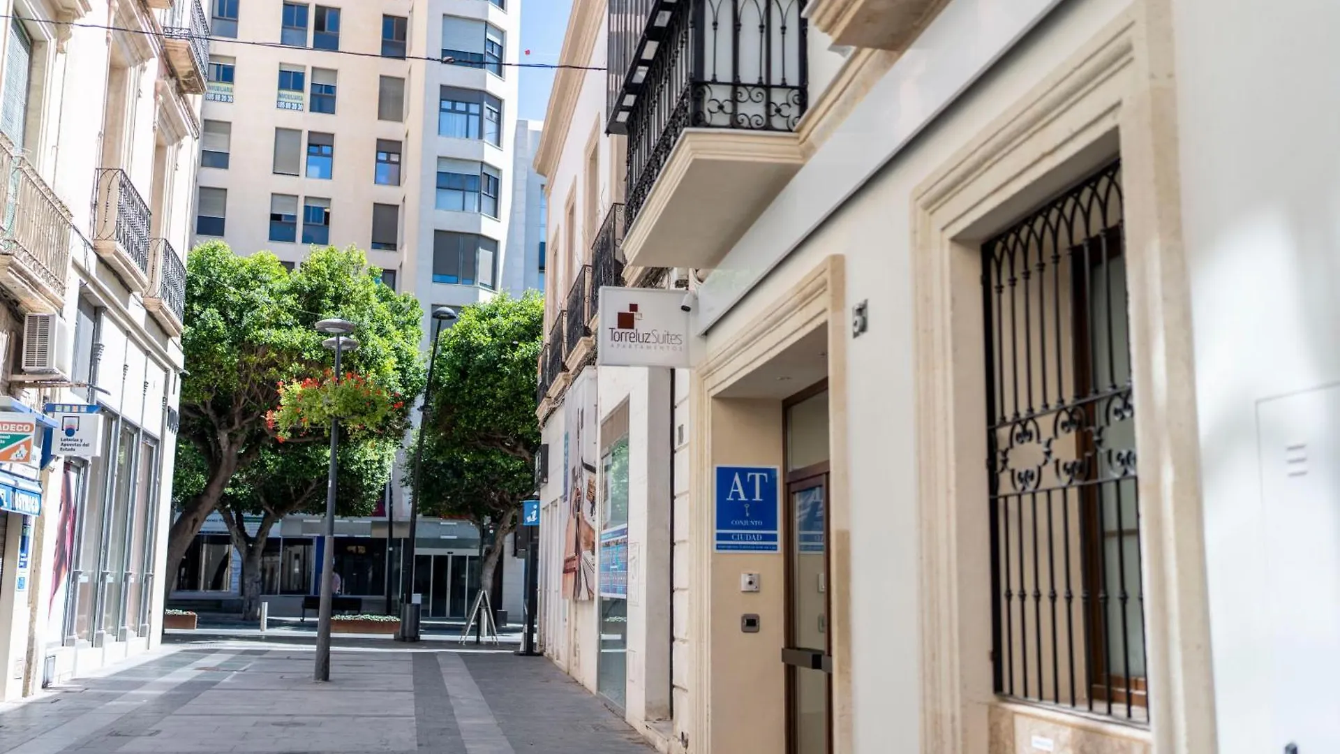 Апартаменты Torreluz Suites Альмерия Испания