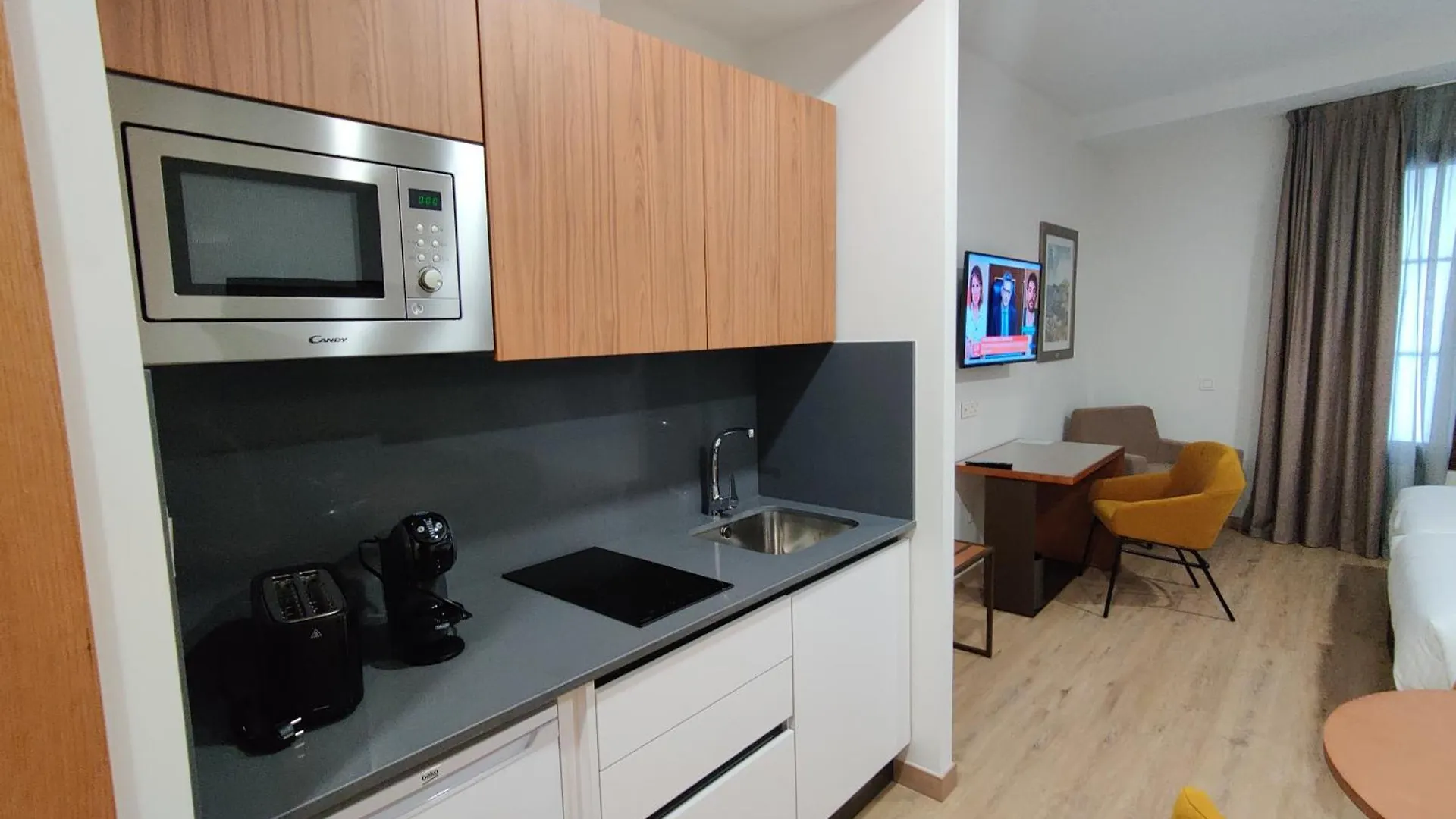 Torreluz Suites Almeria